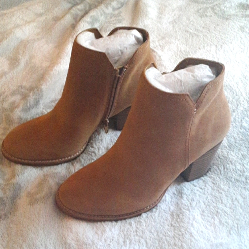 Gianni Bini Tamie Ladies Booties